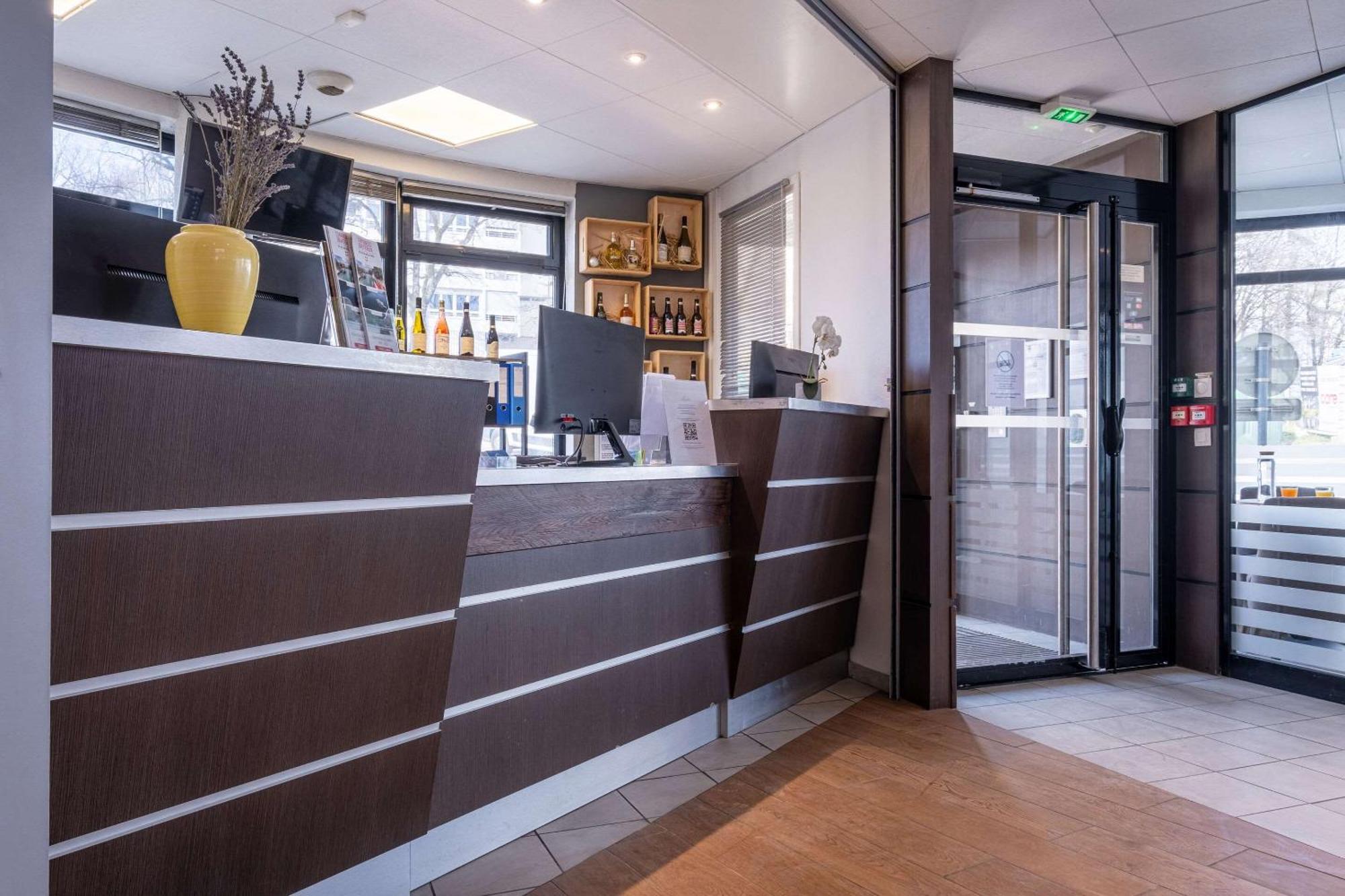 Comfort Aparthotel Les Hauts D'Annecy Exterior photo